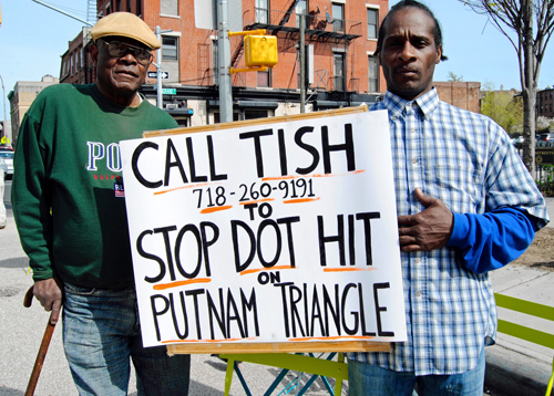 Putnam Triangle foes fight to save hated plaza
