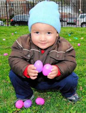 Kids clean Marine Park — of Easter eggs!
