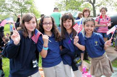 Oh, say, can you see? Ships parade under Verrazano to kick off Fleet Week
