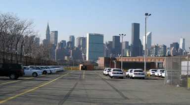 Bedfellows! Rival pols Levin, Restler battle — together and apart — to move MTA bus depot