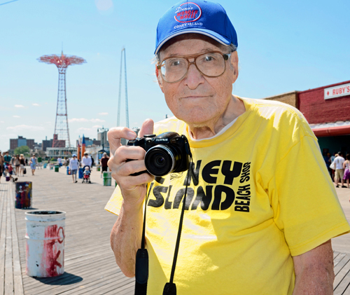 Coney Island time capsule! Photog opens 50-year retrospective