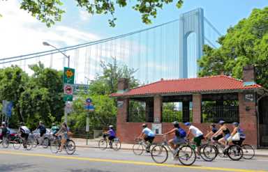 Bicyclists invade Bay Ridge