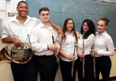 Courage under fire: Murrow HS band wins competition after losing instruments in bus fire