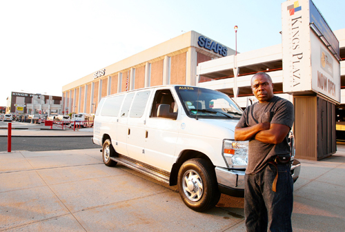 Dollar van drivers: We want street hail permits