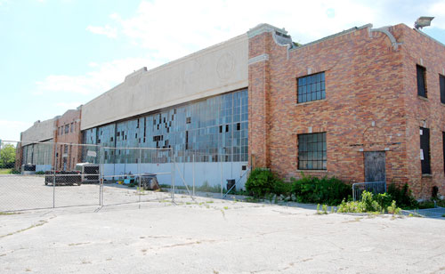 Critics: No pipeline until Floyd Bennett Field pumps are repaired