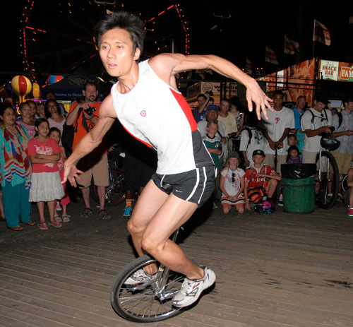 Unicyclists rally for their rights