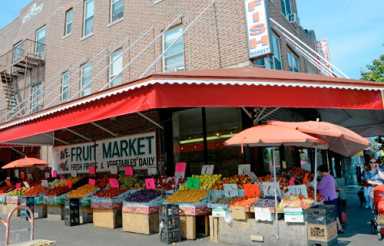 Spoiled rotten! Grocery leaves 18th Avenue a stinky mess, residents say