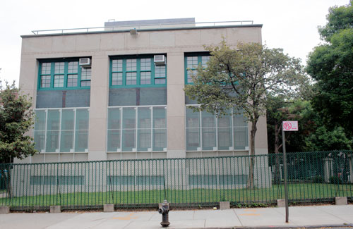 Troubled high-schoolers a threat at tot lot, Prospect Heights parents say