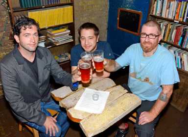 Watch the 2012 presidential debate — at a bar!