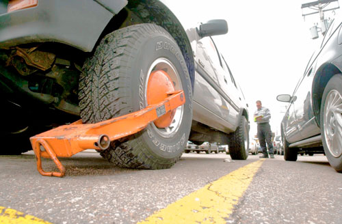 Civics join fight against illegally parked truckers