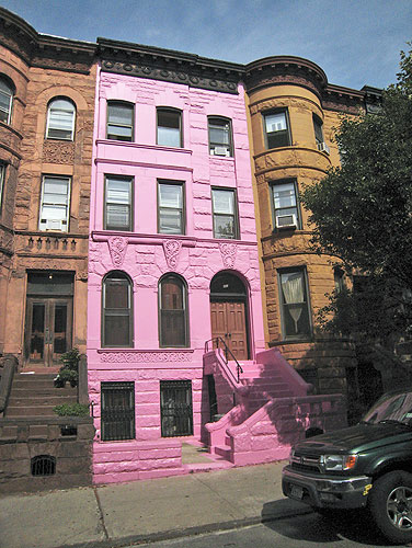 City: Park Slope’s pink brownstone will lose its pink