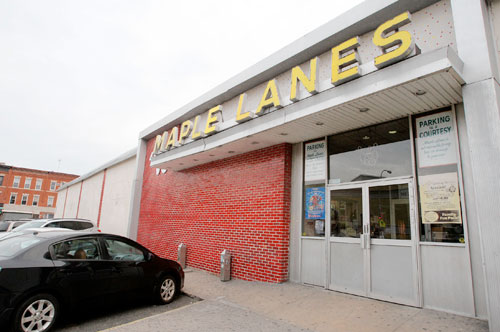 Lane closure: Community panel endorses plan to raze Maple Lanes
