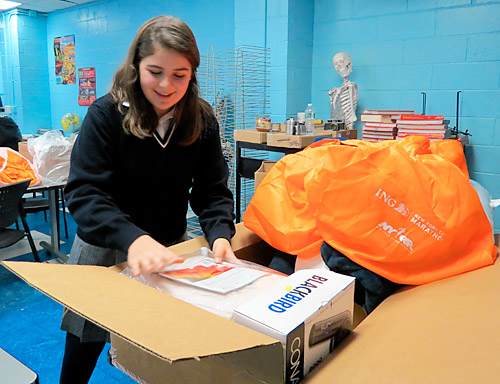 Standing O has the holiday spirit!