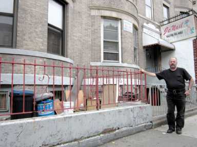 Critics: Clean ‘trash avenue’