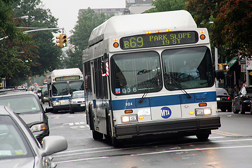 Bus-aster! Seventh Ave’s two lines behaving like one
