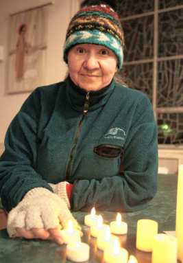 Peace and quiet! Ridge religious groups hold candlelight vigil for Martin Luther King, Jr.