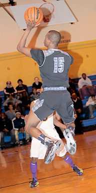 Whitehead, Lincoln hold off South Shore to claim division title