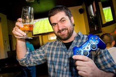Soccer fans get a kick out of virtual sports bar