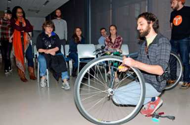 Training wheels: Cyclists educate newbies before bike-share’s launch
