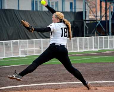 Tireless Vondrak pitches Blackbirds to victory