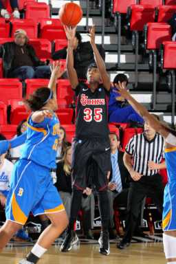 Canarsie’s Smith selected by New York Liberty in WNBA draft
