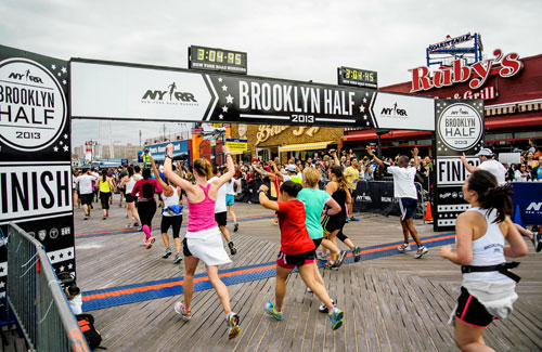 Run, Brooklyn, run! From Prospect Park to the Boardwalk — joggers run the borough