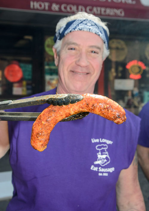 Sausage fest! Italian staple the draw at Carroll Garden’s fair