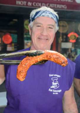 Sausage fest! Italian staple the draw at Carroll Garden’s fair