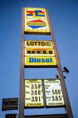 State’s top lawmen says Greenpoint truck stop gouged post-Sandy customers