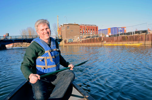Ships of Fools! Daredevils to compete in Gowanus Canal boat race