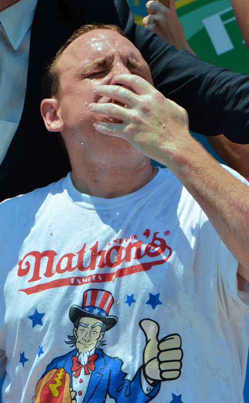 Sonya Thomas makes history at hot dog contest