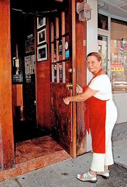 Four Bay Ridge restaurants are robbed in less than a month