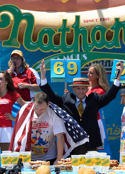 Chestnut shatters records at Nathan’s Hot-Dog-Eating contest