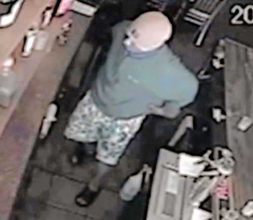 Cops hunt man who stole cash and booze from former bosses at Columbia Street eatery