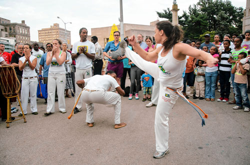 Residents, police gather in Park Slope for National Night Out