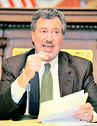 Stumped! Judge orders ambulances back at LICH by Tuesday but state says it can’t think that far ahead
