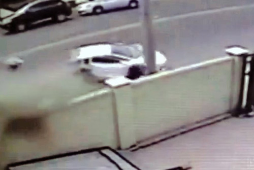 Lambchopped! Lamborghini cut in half in Mill Basin accident