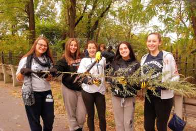 Park ‘n’ ride! Ridge families clean greenspaces