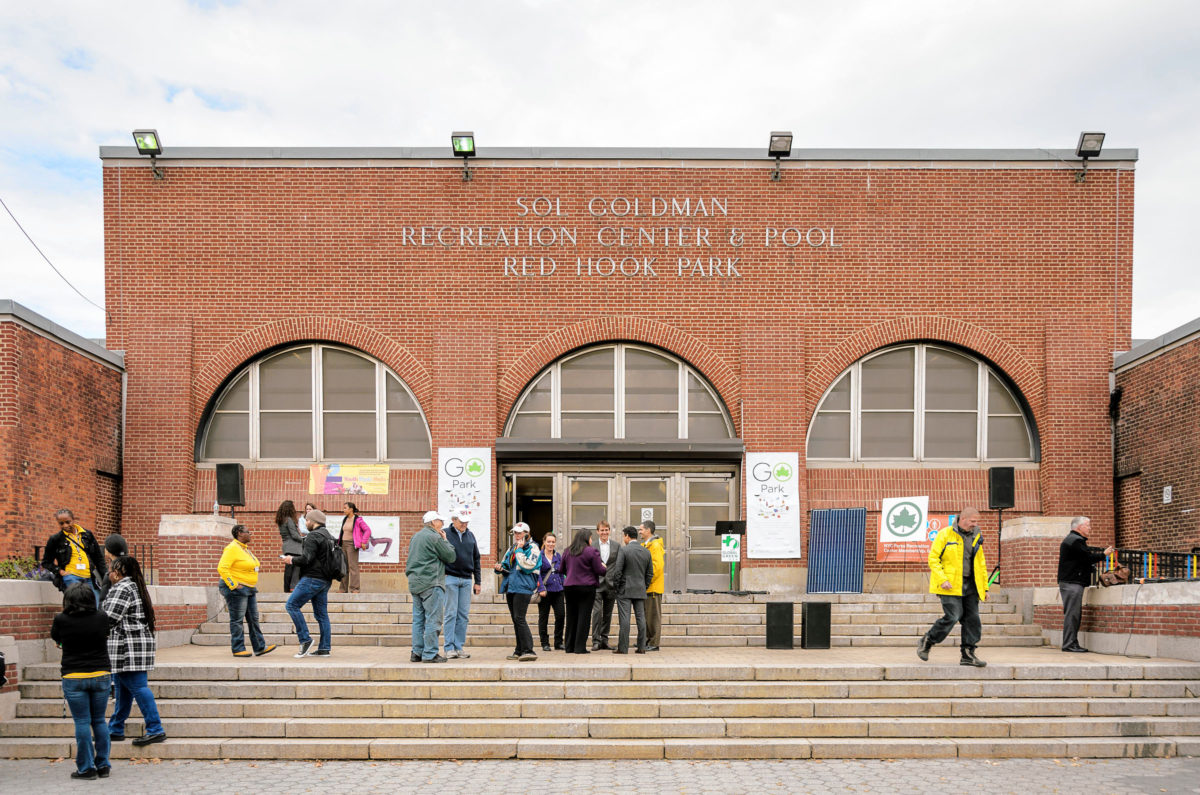 They got the juice: Red Hook rec center goes solar-powered one year after Sandy