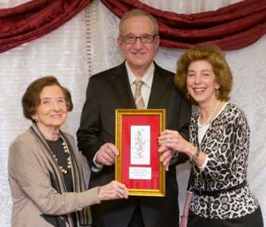 Standing O shouts out to Dr. Chaim Bernstein