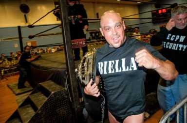 Bensonhurst brawlers battle for wrestling title