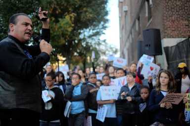 Schoolhouse rocked! Williamsburg parents and teachers pack hearing to denounce student cram plan