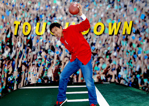 Football at Fort Ham! Big game promo comes to base