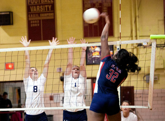 Fontbonne falls in first inter-boro title game in three years