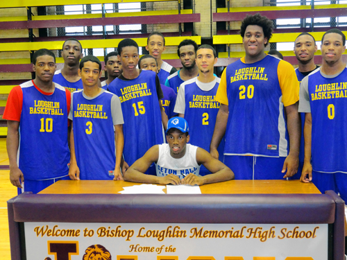 Brooklyn hoop stars Whitehead, Carrington sign with Seton Hall