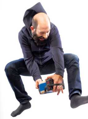 Funny photos: Greenpoint photographer captures comedians in the act