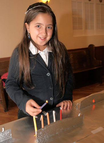 Brighten up! Bay Ridge Jewish Center celebrates survival at festival of lights