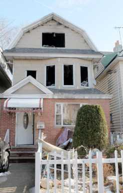 One dead in Kensington fire
