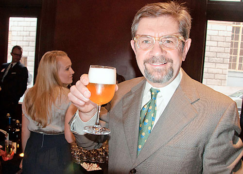 Historical Society dinner hails kings of beer, design