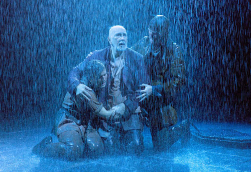 Battle of the kings: Neighboring Fort Greene theaters both stage ‘King Lear’